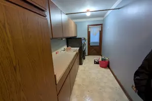 1102 S Oplaine Rd, Gurnee, IL 60031 - Photo 12