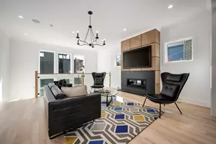 2205 W Huron St, Chicago, IL 60612 - Photo 10