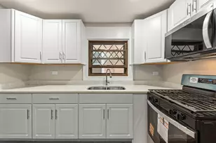 5817 W 64th St, Chicago, IL 60638 - Photo 2