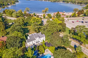 615 Lake Ave, Crystal Lake, IL 60014 - Photo 2