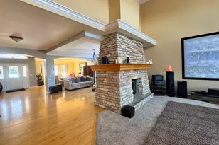 3805 Gladstone Dr, Naperville, IL 60565 - Photo 28