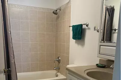 450 Raintree Court #2B, Glen Ellyn, IL 60137 - Photo 6