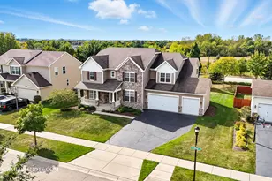 11565 Richmond Ln, Huntley, IL 60142 - Photo 4