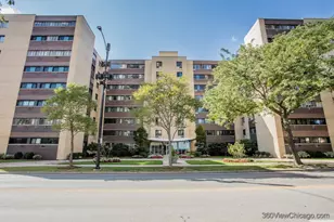 6300 N Sheridan Rd, Chicago, IL 60660 - Photo 2