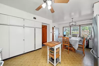 3829 Wisconsin Avenue, Berwyn, IL 60402 - Photo 12