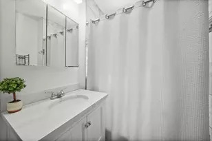 3829 Wisconsin Ave, Berwyn, IL 60402 - Photo 10