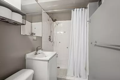 1811 Laurel Avenue, Evanston, IL 60201 - Photo 22