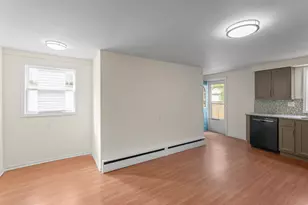 1038 Indiana Ave, Waukegan, IL 60085 - Photo 12