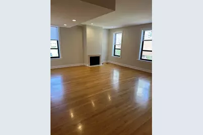 536 N Clark Street #3, Chicago, IL 60654 - Photo 2