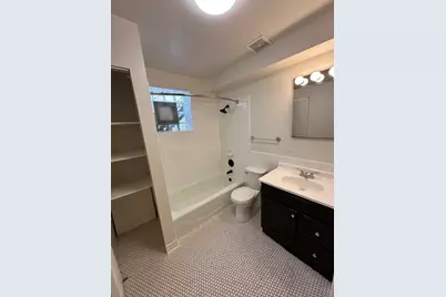 536 N Clark Street #3, Chicago, IL 60654 - Photo 16