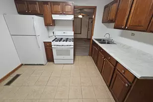 2226 Marmion Ave, Joliet, IL 60436 - Photo 6