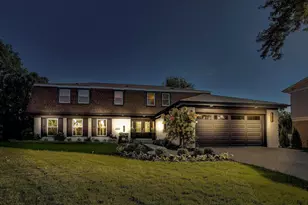 4003 Yorkshire Ln, Northbrook, IL 60062 - Photo 2