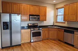 7322 N Claremont Ave, Chicago, IL 60645 - Photo 2