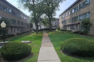 2640 Central Dr, Flossmoor, IL 60422 - Photo 2