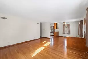 1105 S Kinch St, Urbana, IL 61802 - Photo 6