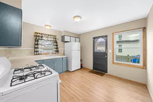 415 W Center St, Sandwich, IL 60548 - Photo 10