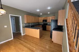 702 Plum St, Dekalb, IL 60115 - Photo 6