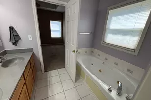 702 Plum St, Dekalb, IL 60115 - Photo 18