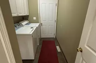 702 Plum St, Dekalb, IL 60115 - Photo 20