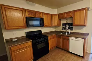 240 Tampa St, Park Forest, IL 60466 - Photo 6