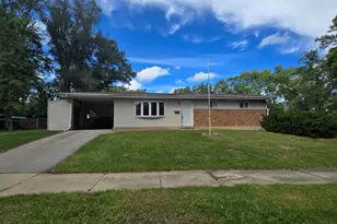 240 Tampa St, Park Forest, IL 60466 - Photo 2