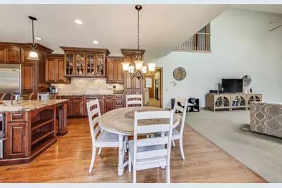 6 Steeplechase Drive, Hawthorn Woods, IL 60047 - Photo 12