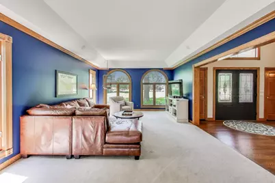 6 Steeplechase Drive, Hawthorn Woods, IL 60047 - Photo 4