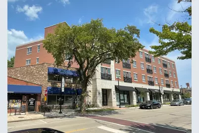 555 Roger Williams Avenue #203, Highland Park, IL 60035 - Photo 2