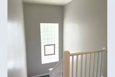 556 N Barton Avenue #1, Evanston, IL 60202 - Photo 2