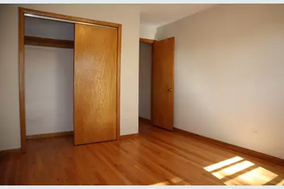 2900 W 101st Place, Evergreen Park, IL 60805 - Photo 8