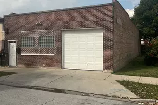 5626 W 63rd Pl, Chicago, IL 60638 - Photo 1