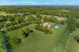 16 Ascot Ln, Barrington Hills, IL 60010 - Photo 6