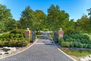 16 Ascot Ln, Barrington Hills, IL 60010 - Photo 8