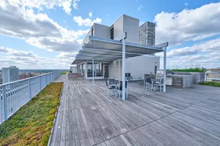 3900 N Lake Shore Dr, Chicago, IL 60613 - Photo 18