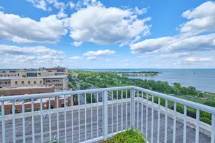 3900 N Lake Shore Dr, Chicago, IL 60613 - Photo 22