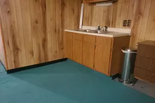 316 N Commerce St, Gilman, IL 60938 - Photo 16