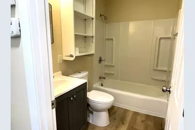 501 University Avenue, Bloomington, IL 61701 - Photo 8