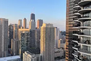 300 N State St, Chicago, IL 60654 - Photo 26