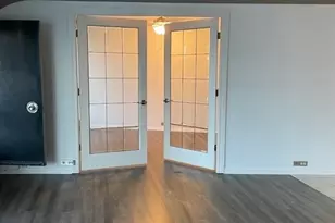 300 N State St, Chicago, IL 60654 - Photo 10