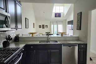 2003 Magenta Ln, Algonquin, IL 60102 - Photo 4