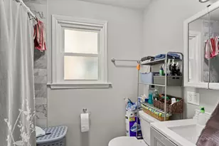 4856 Hull St, Skokie, IL 60077 - Photo 12