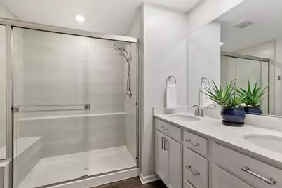 2732 Fieldcrest Drive, Mundelein, IL 60060 - Photo 18