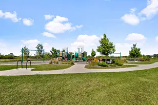 2732 Fieldcrest Dr, Mundelein, IL 60060 - Photo 32