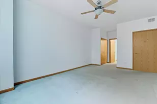 2346 Ashbrook Ln, Grayslake, IL 60030 - Photo 16