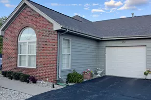 131 E 163rd St, South Holland, IL 60473 - Photo 2