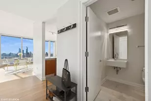 340 E Randolph St, Chicago, IL 60601 - Photo 10