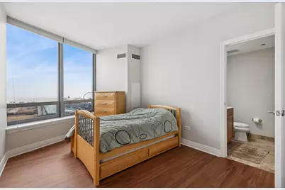 600 N Lake Shore Drive #1805, Chicago, IL 60611 - Photo 16