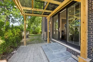 4900 Morse Ave, Skokie, IL 60077 - Photo 18