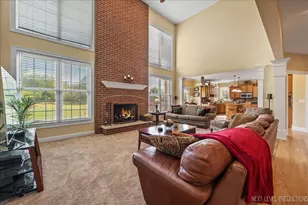 7N919 Cloverfield Rd, Saint Charles, IL 60175 - Photo 8