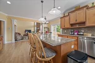 7N919 Cloverfield Rd, Saint Charles, IL 60175 - Photo 12